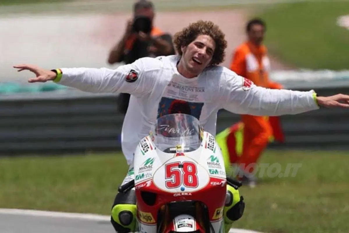 Gilera compie cento anni e festeggia con la vittoria di Marco Simoncelli nella classe 250 (10)