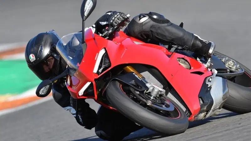 Pirelli Diablo Supercorsa SP, le nuove "V3"