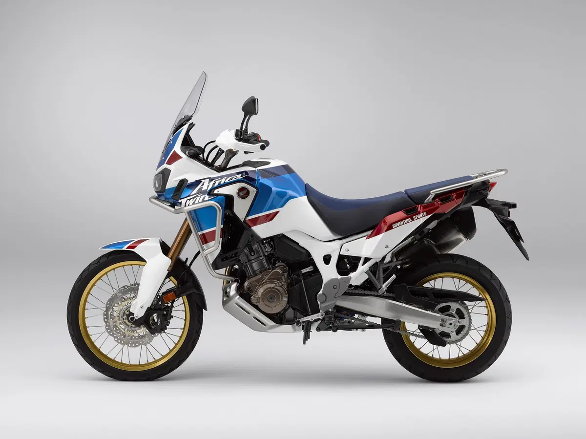 Honda Africa Twin CRF1000L Adventure Sports 2018 TEST STRADA (24)