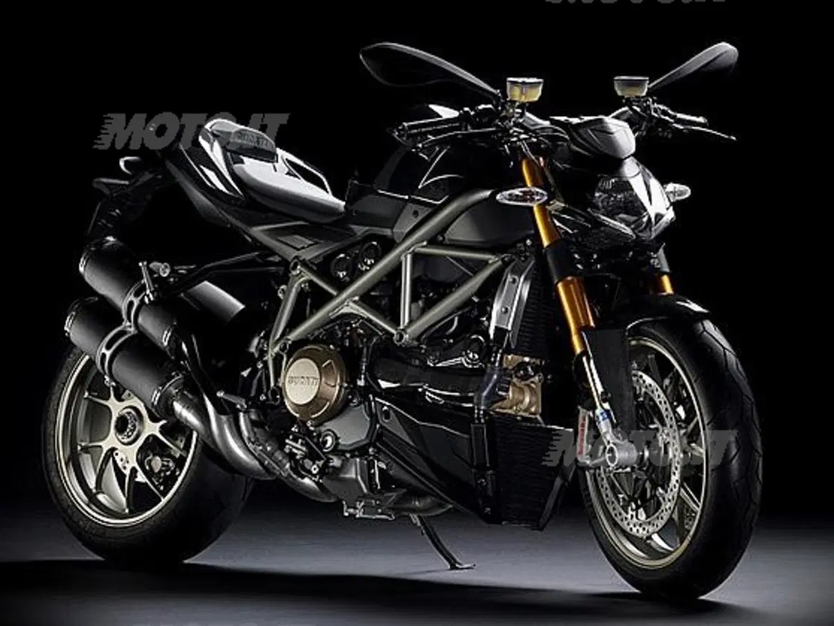 Scendono in passerella all'EICMA le nuove nate di Borgo Panigale