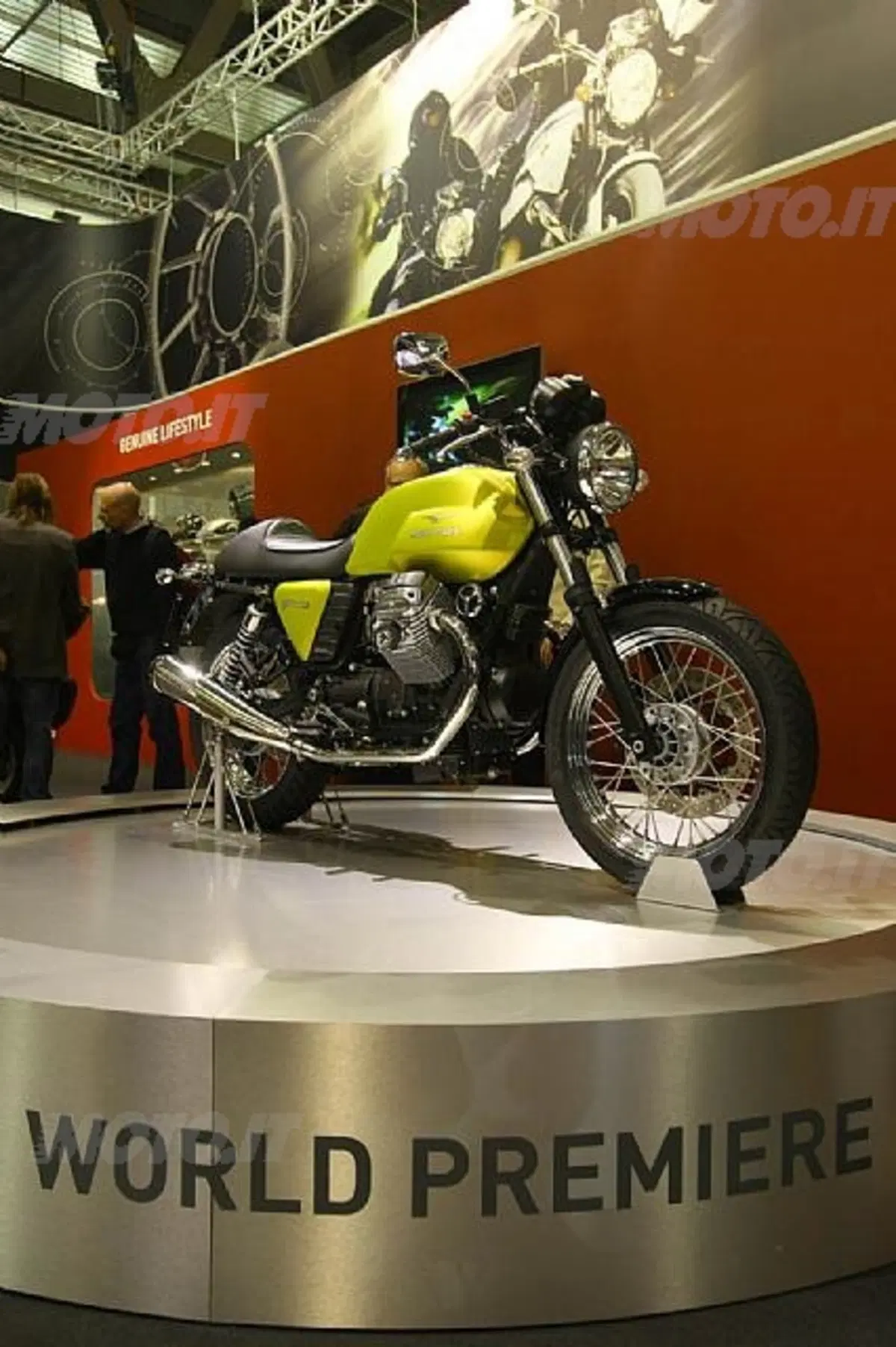 il Gruppo Piaggio presenta al salone di Milano Eicma 2008 la nuova gamma (3)