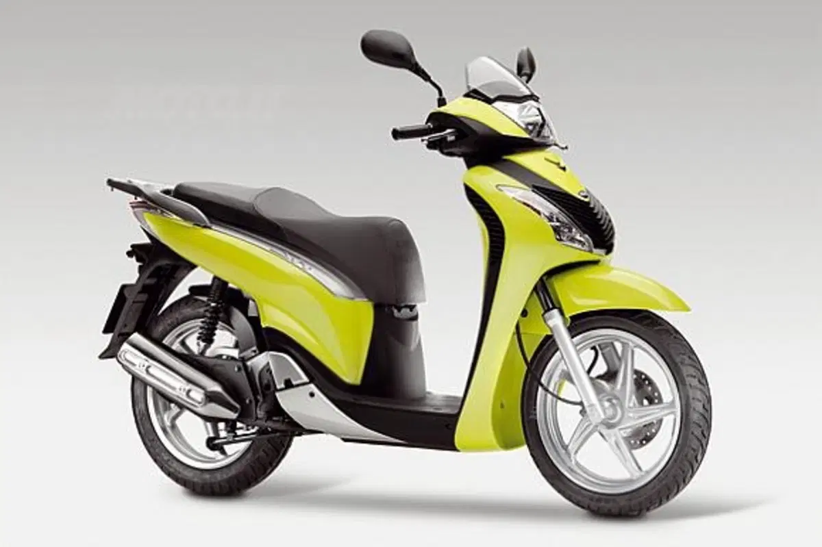 Anche Honda porta a Milano le sue proposte per il 2009 (5)