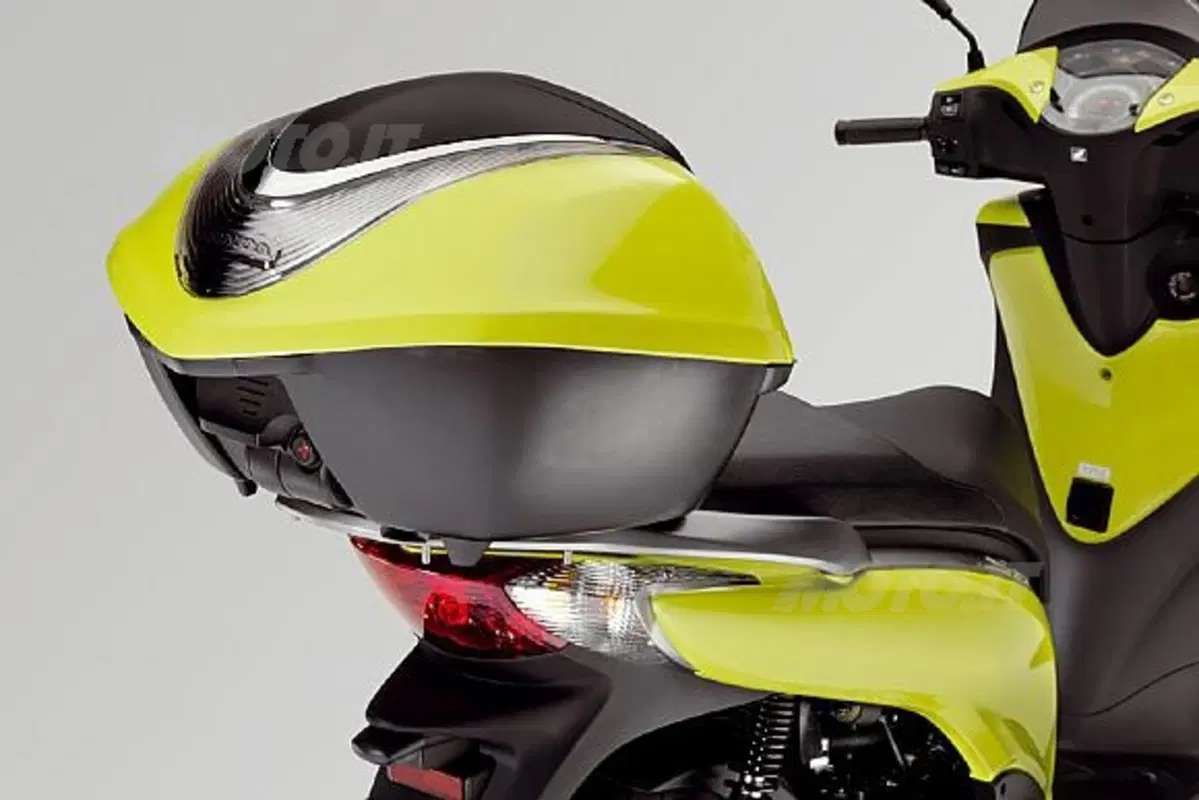 Anche Honda porta a Milano le sue proposte per il 2009 (8)