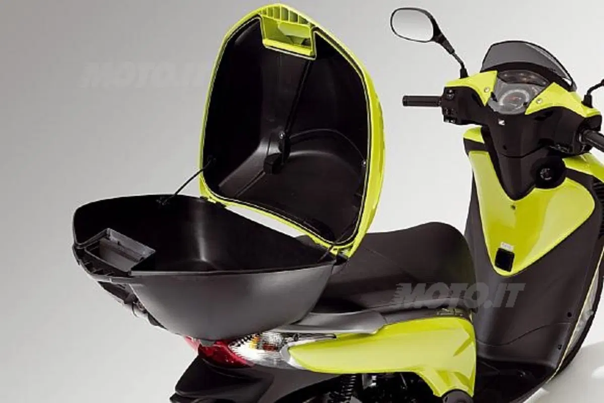 Anche Honda porta a Milano le sue proposte per il 2009 (9)