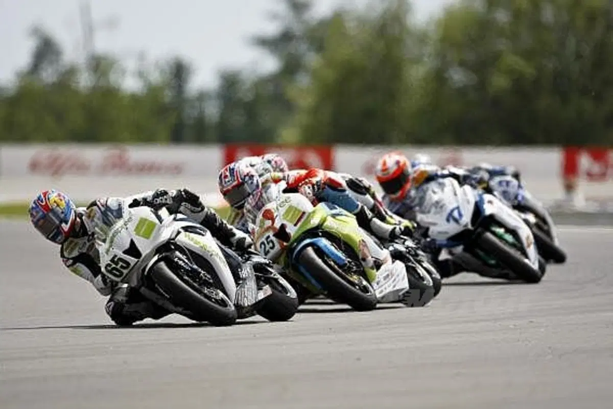 La Superbike ha perso il suo dominatore, ma proprio per questo la stagione 2009 sarà spettacolare (4)