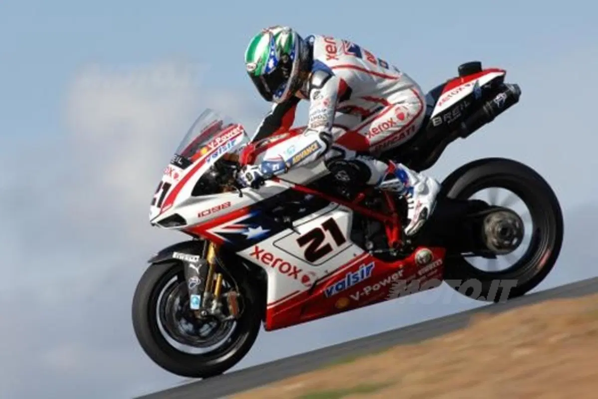 La Superbike ha perso il suo dominatore, ma proprio per questo la stagione 2009 sarà spettacolare (9)
