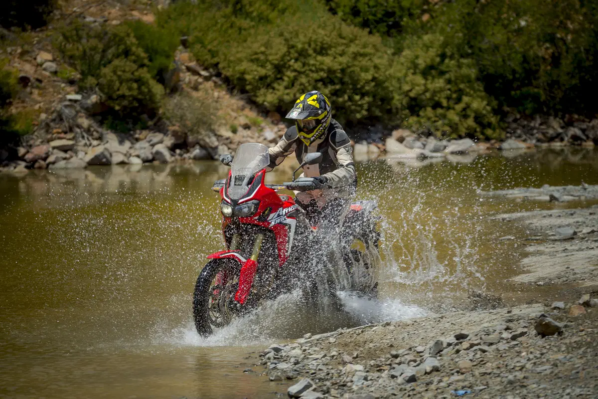 Honda Africa Twin CRF 1000L: la nostra prova offroad (video) (7)