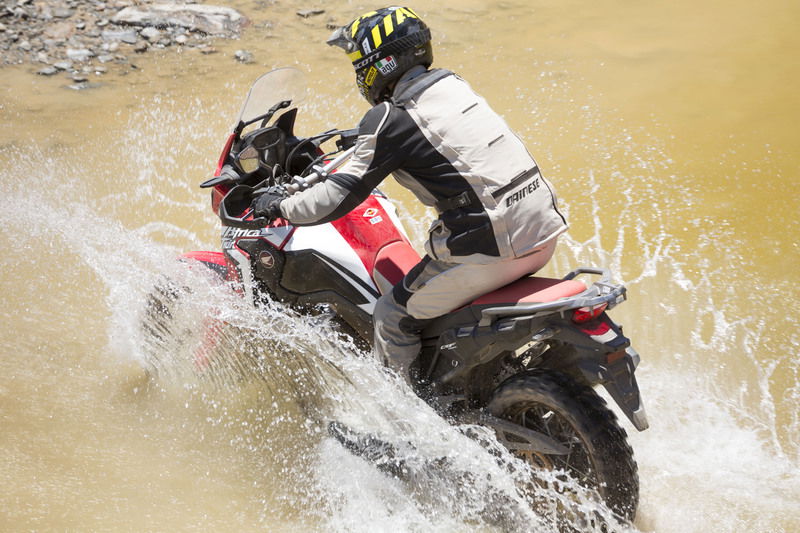 La nuova Africa Twin ha messo in campo la proverbiale robustezza Honda 