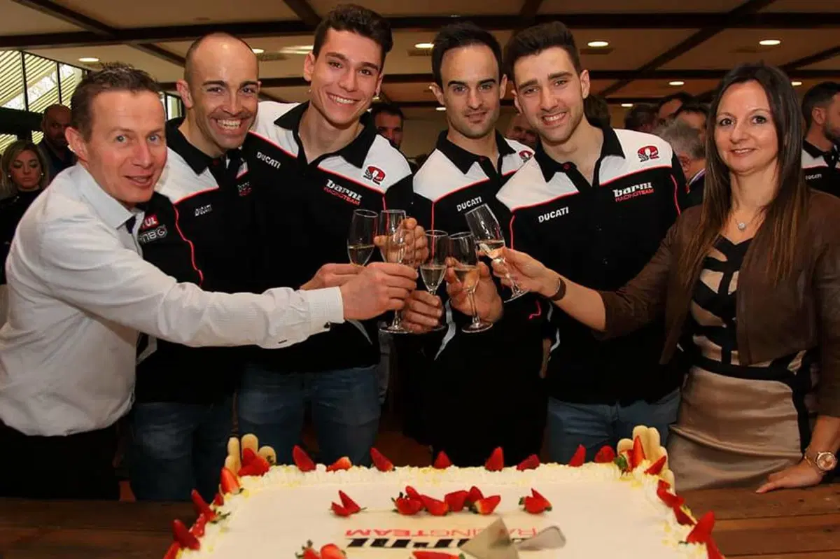Il Team Barni Racing presenta la Ducati Panigale V4 che porterà al  National Trophy (7)
