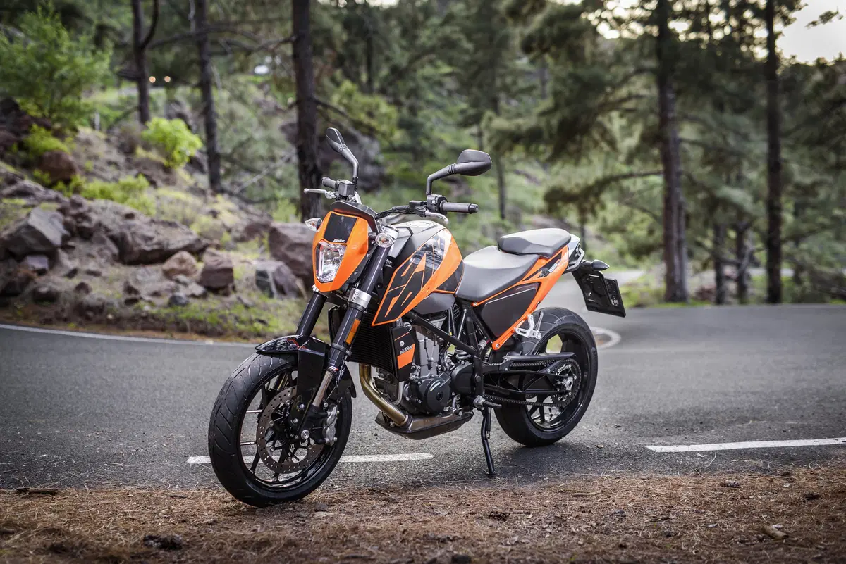 KTM Duke 690 e R (22)