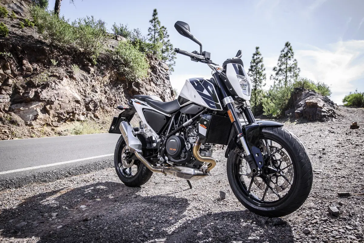 KTM Duke 690 e R (28)