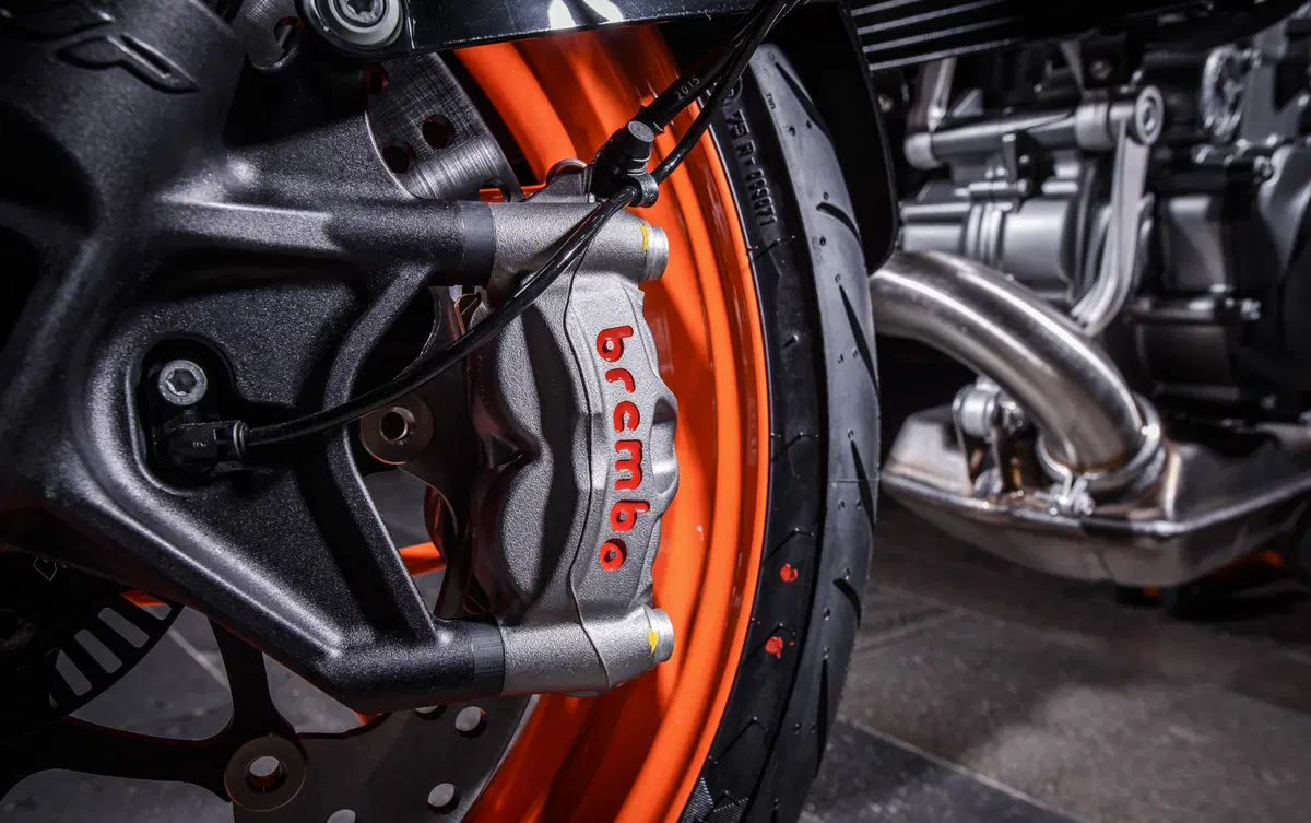 KTM Duke 690 e R (53)