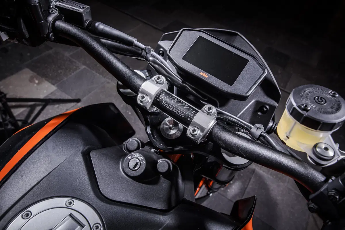 KTM Duke 690 e R (46)