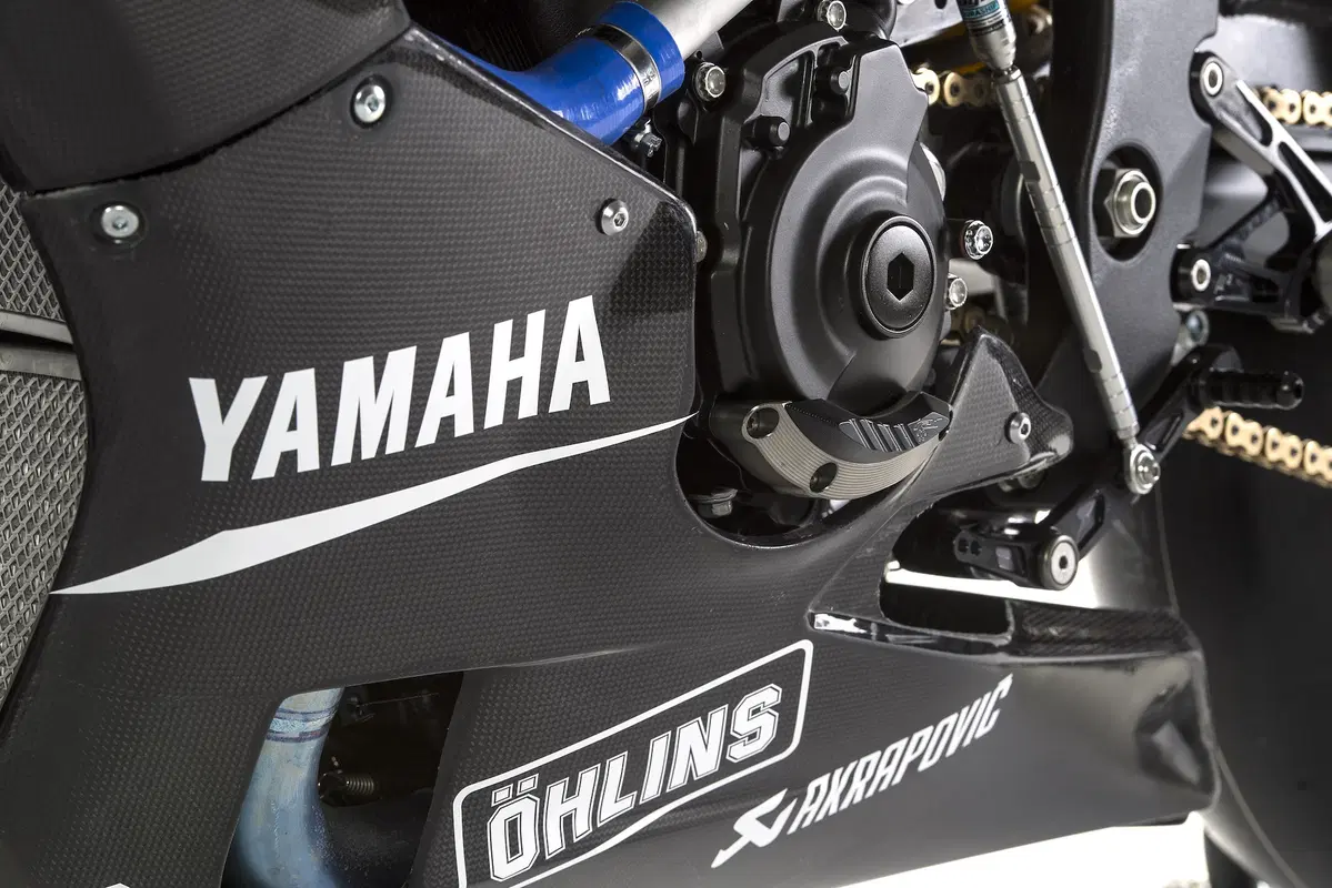 Yamaha YZF-R1M 2018 (11)