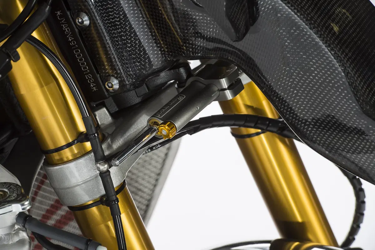 Yamaha YZF-R1M 2018 (19)
