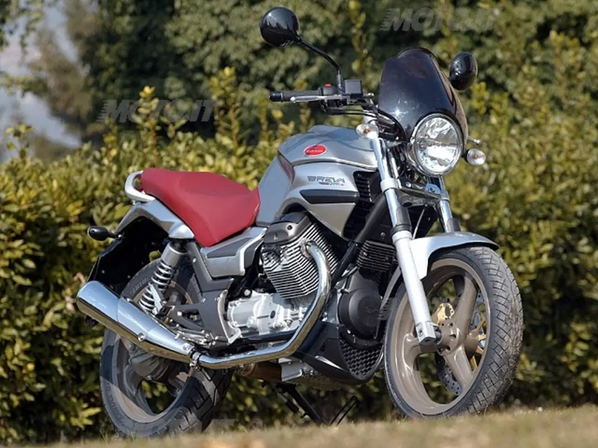 MOTO GUZZI Breva 750 i.e. (2)