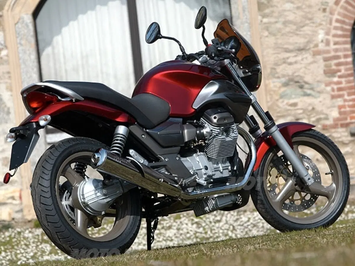 MOTO GUZZI Breva 750 i.e. (3)