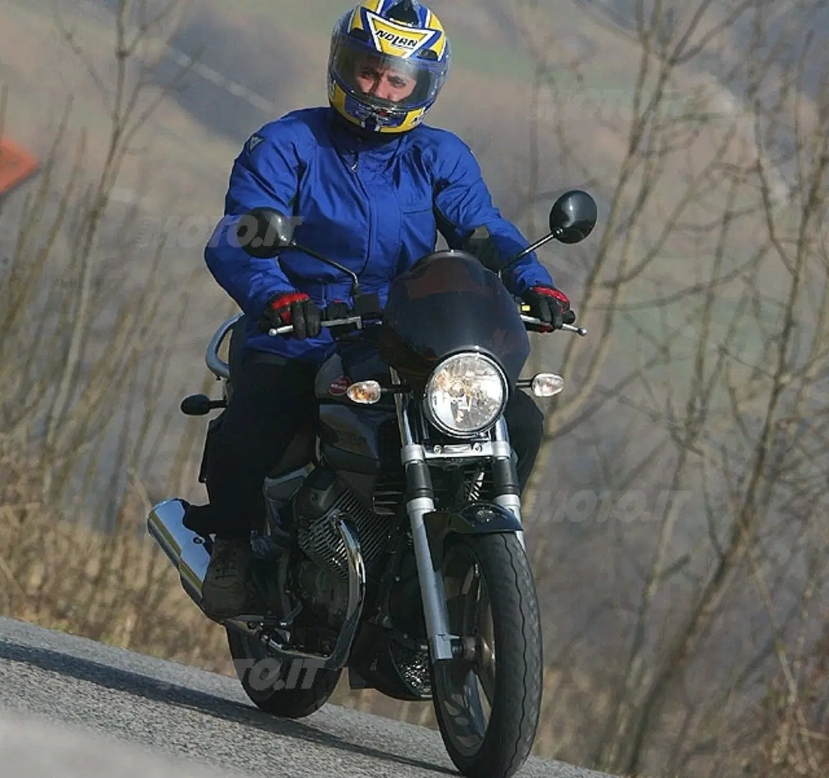 MOTO GUZZI Breva 750 i.e. (7)