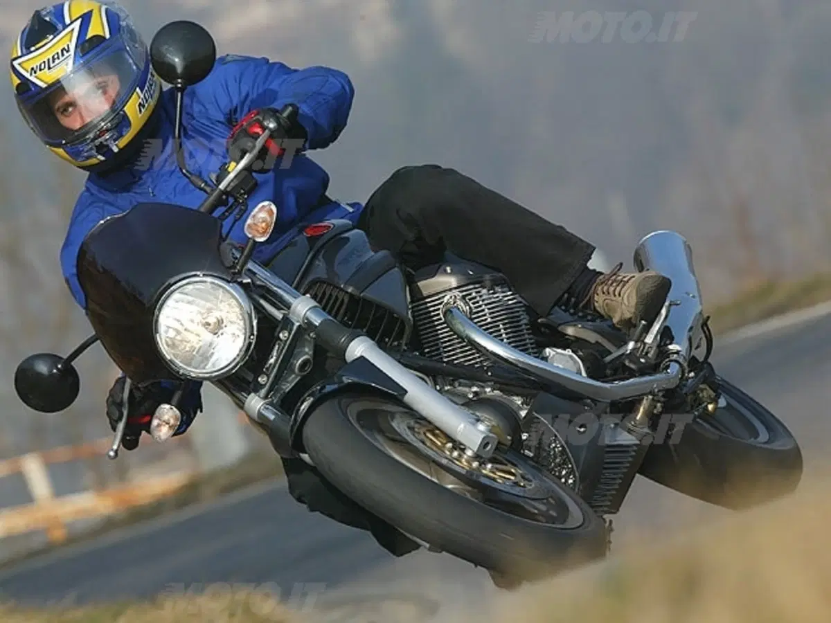 MOTO GUZZI Breva 750 i.e. (10)