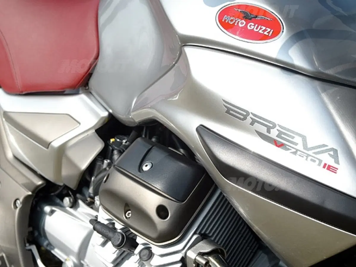 MOTO GUZZI Breva 750 i.e. (12)