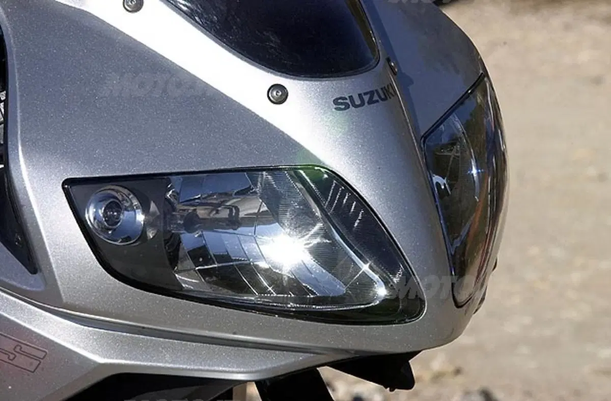 Suzuki SV 650, S e 1000 (15)