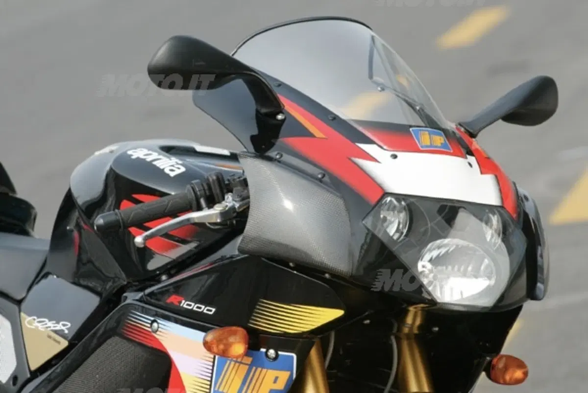APRILIA RSV 1000 R Edwards (4)