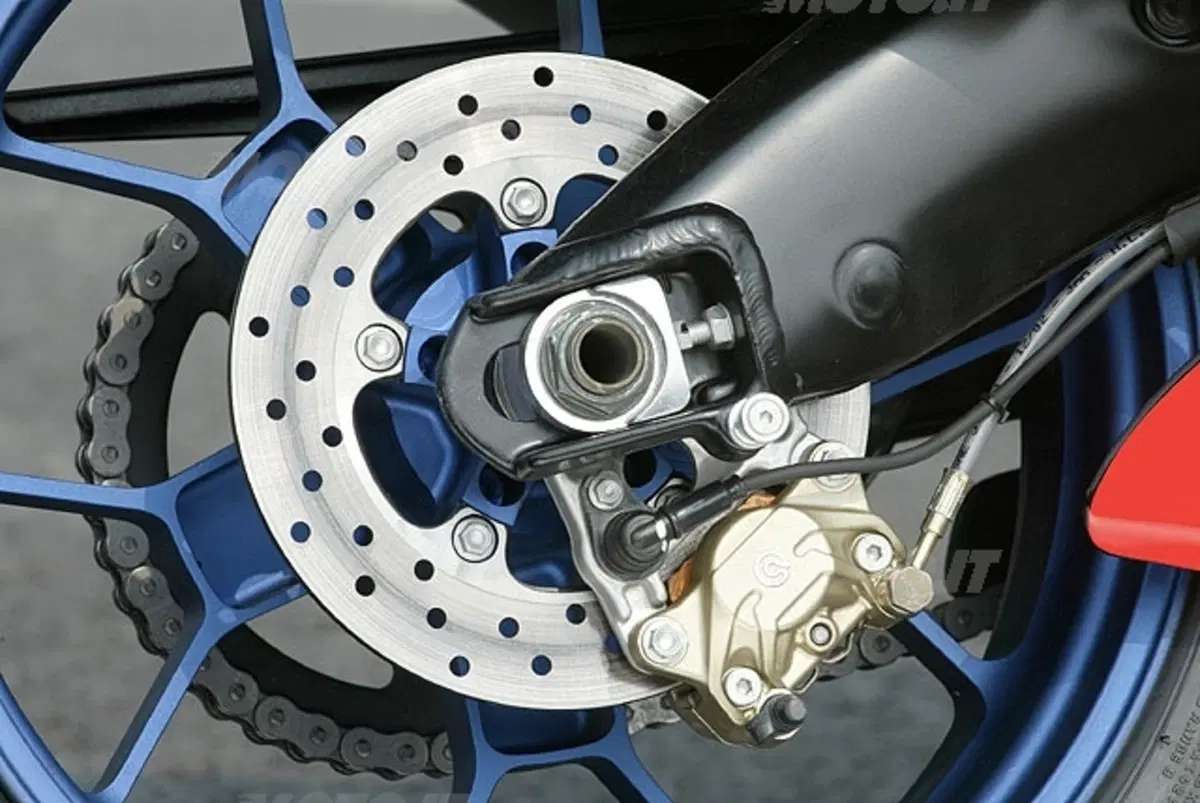 APRILIA RSV 1000 R Edwards (18)