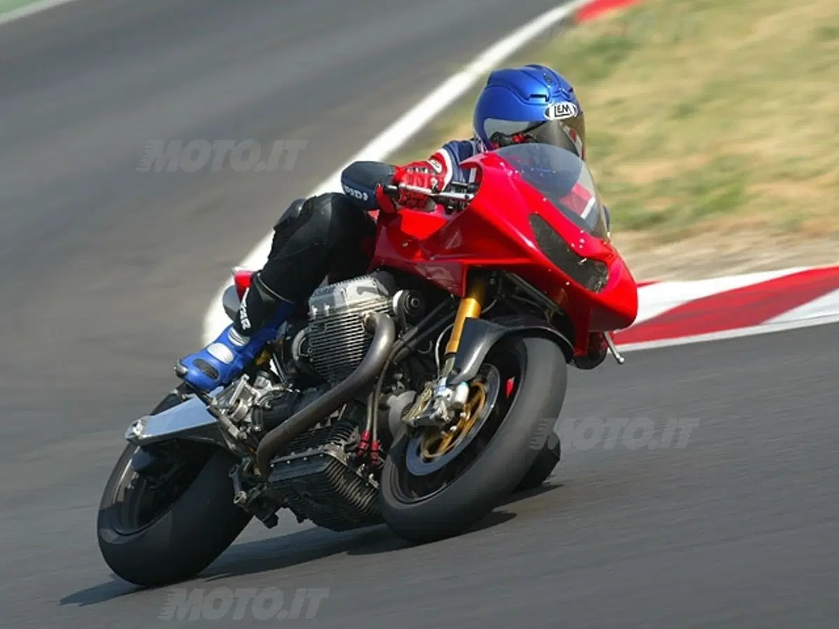 MOTO GUZZI MGS-01 Corsa (9)
