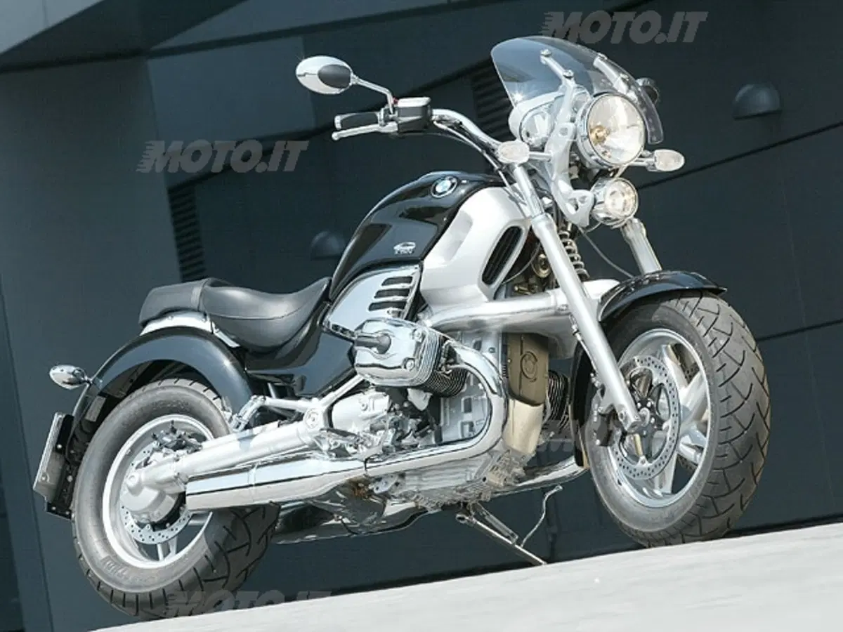 BMW R 1200 C Montauk (2)