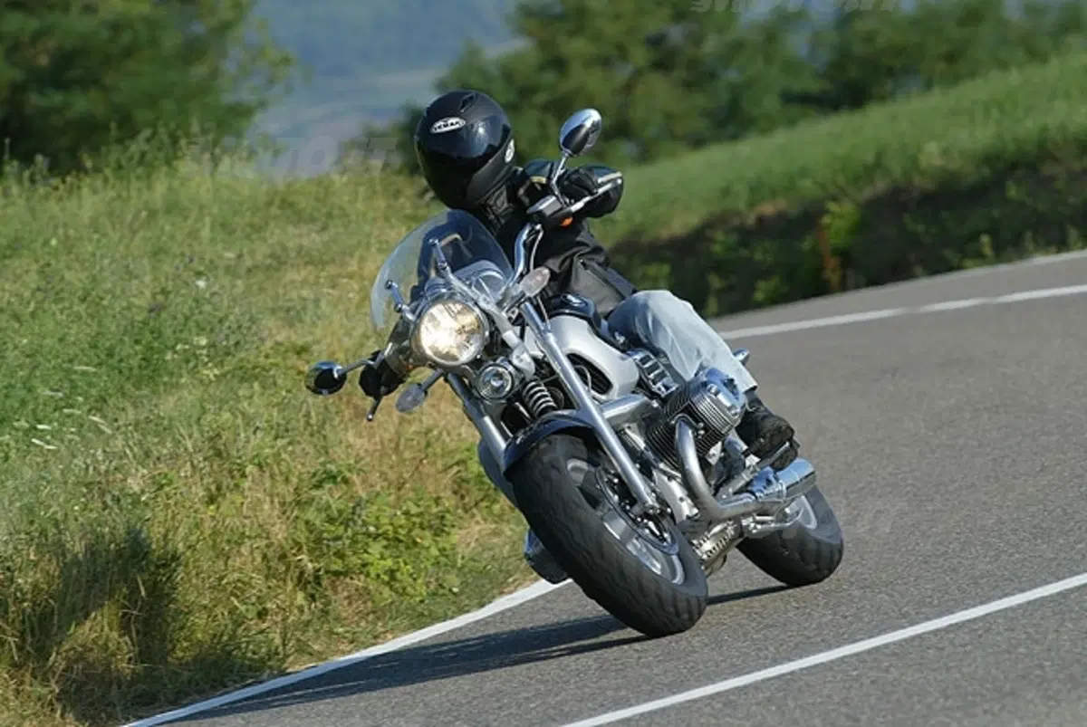 BMW R 1200 C Montauk (15)
