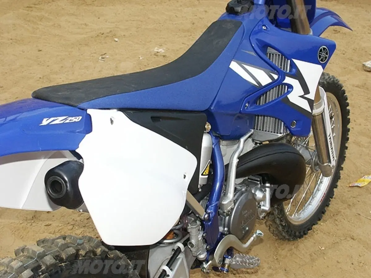 YAMAHA Cross MY 2004 (12)