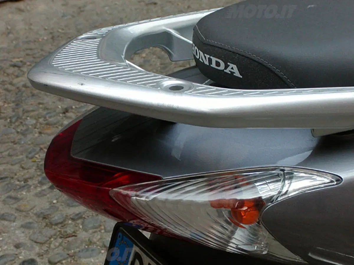 KYMCO People 125 (18)