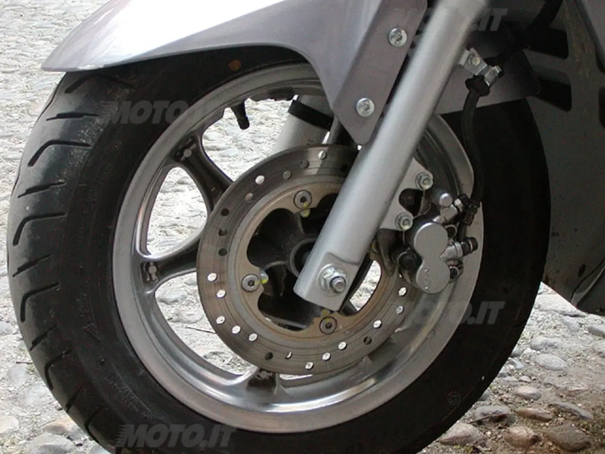 KYMCO People 125 (19)