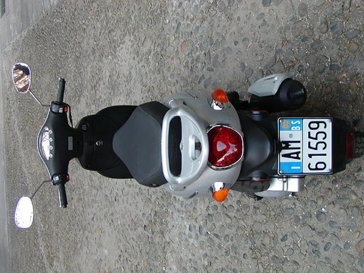 KYMCO People 125 (28)