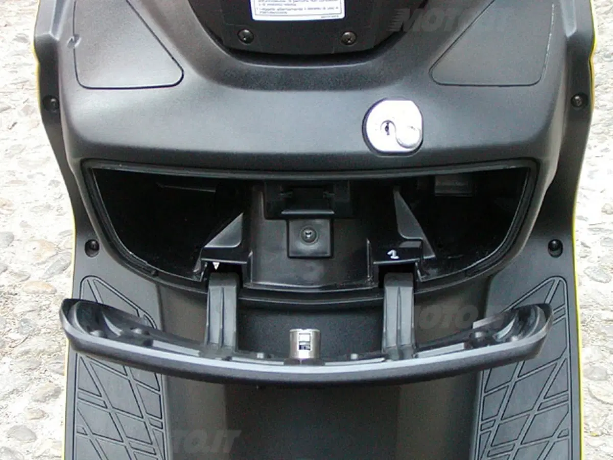 KYMCO People 125 (47)