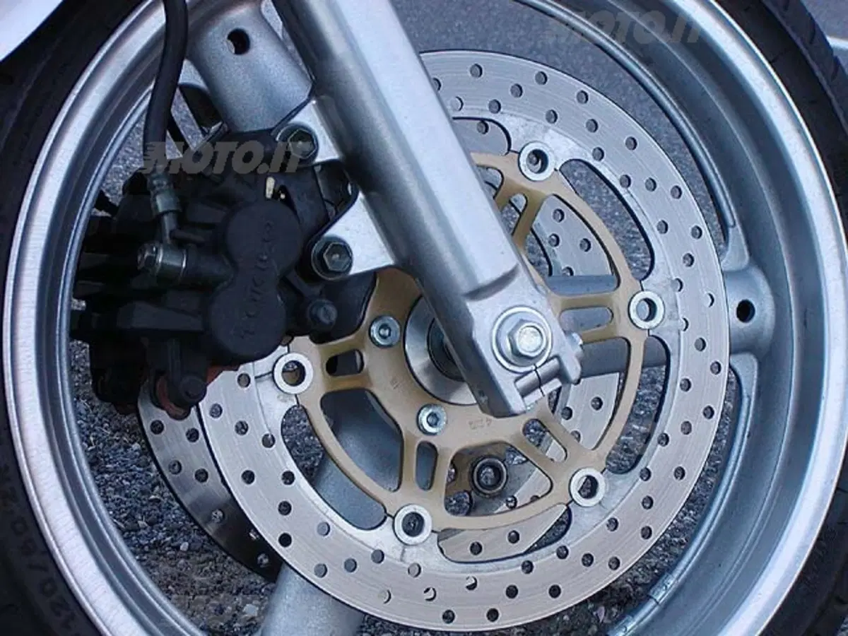 SUZUKI SV 650 S (11)