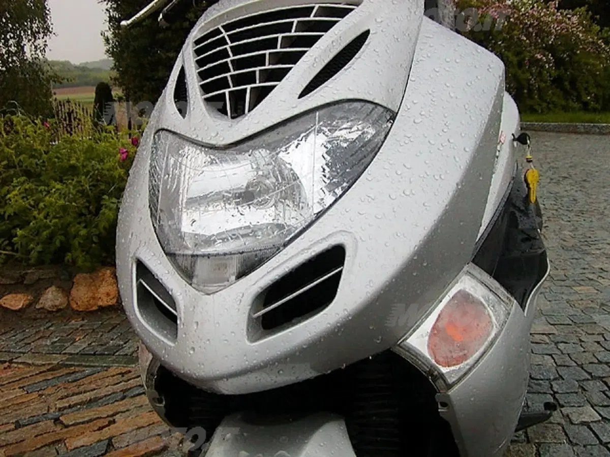 KYMCO B&W 250 (5)