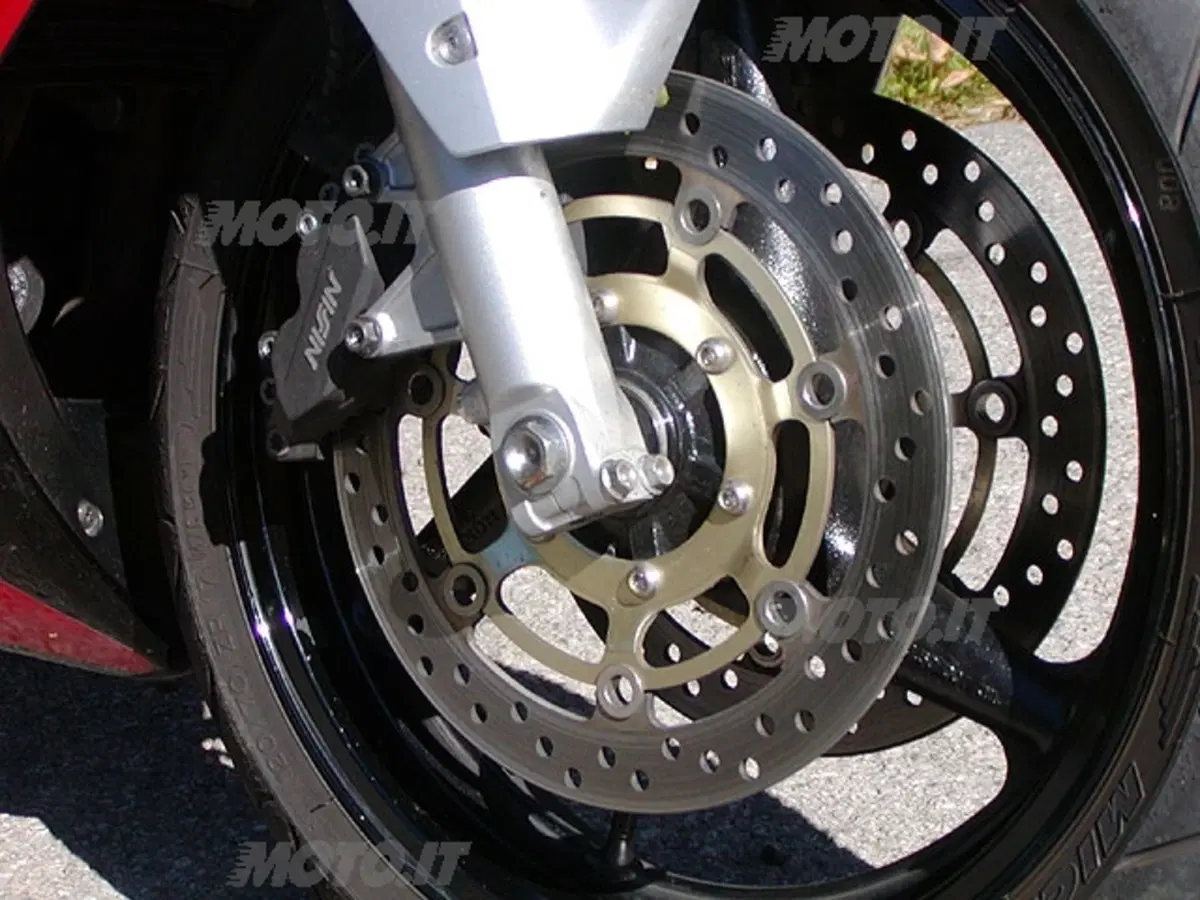 HONDA CBR 600 F (6)