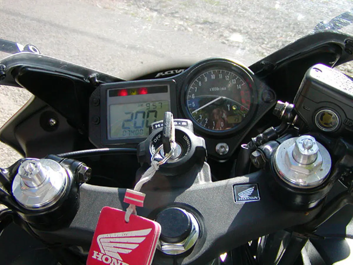 HONDA CBR 600 F (7)