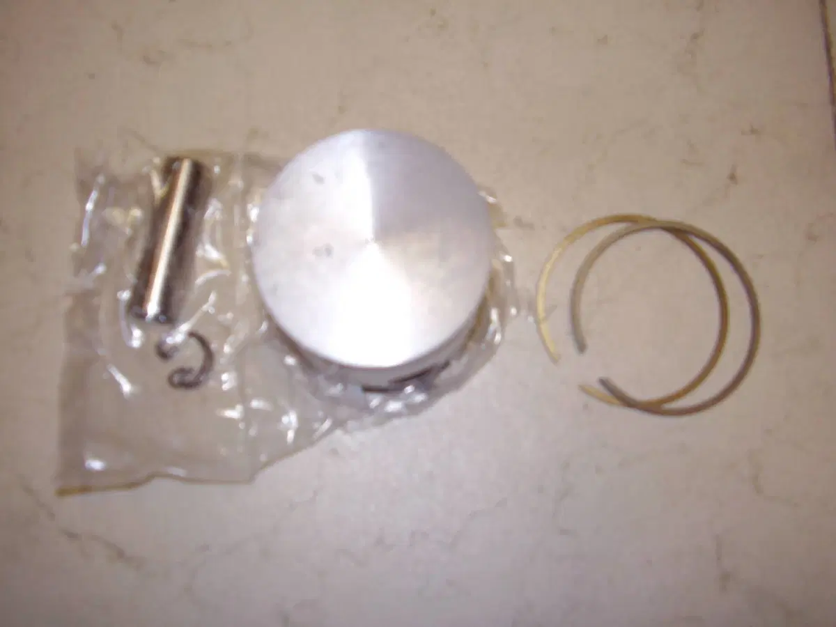 Pistone D.57 vespa prim/ET3 PK 125 Polini Motori