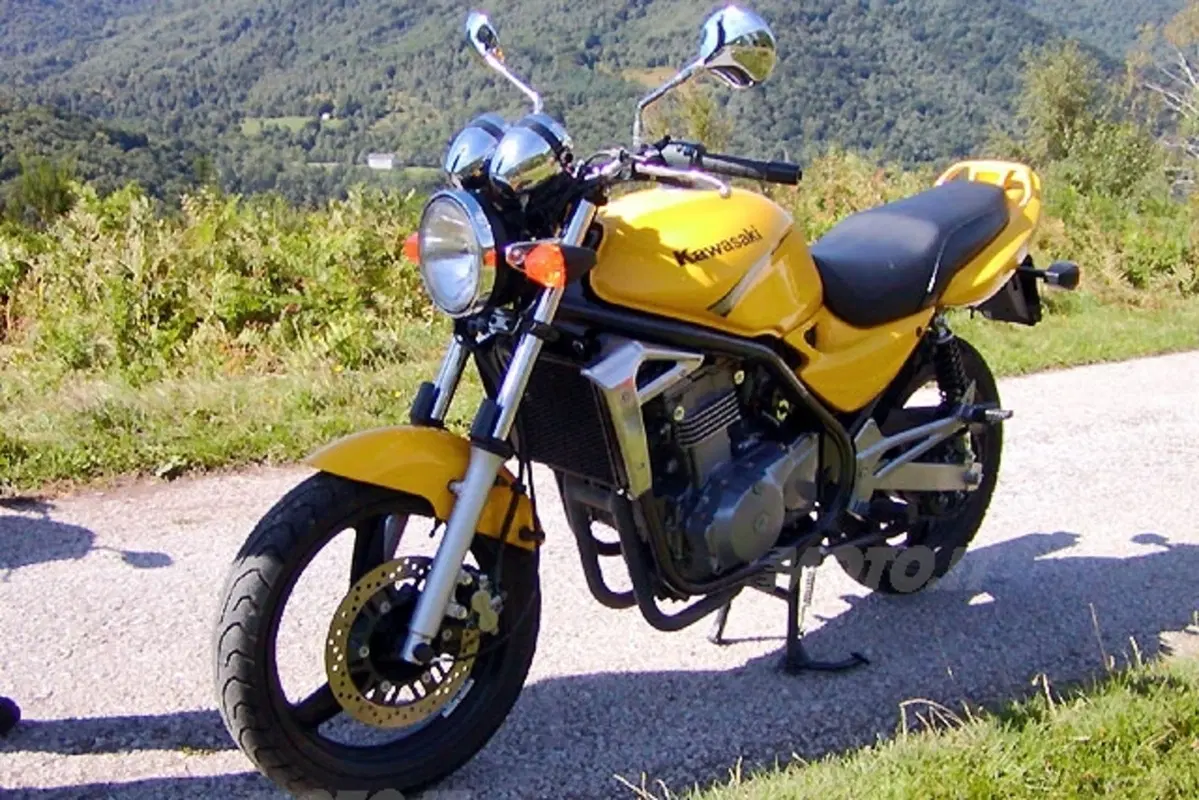 KAWASAKI ER-5 500 (7)