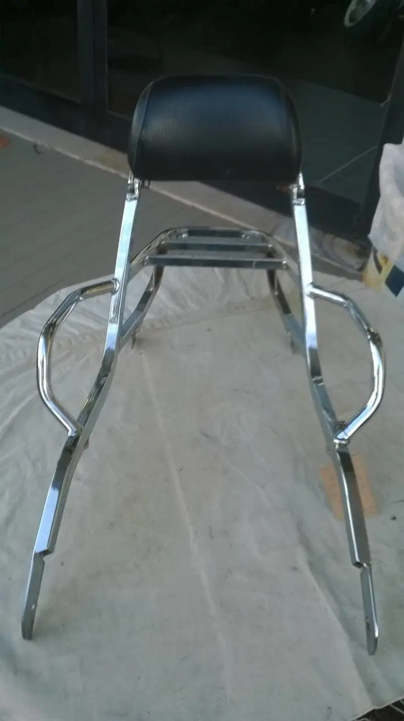 Schienale con portapacchi Moto Guzzi (2)