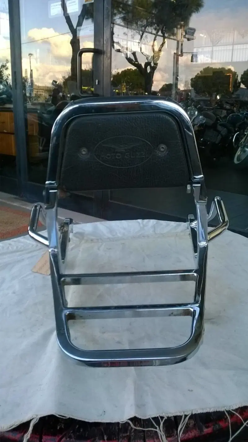 Schienale con portapacchi Moto Guzzi (6)