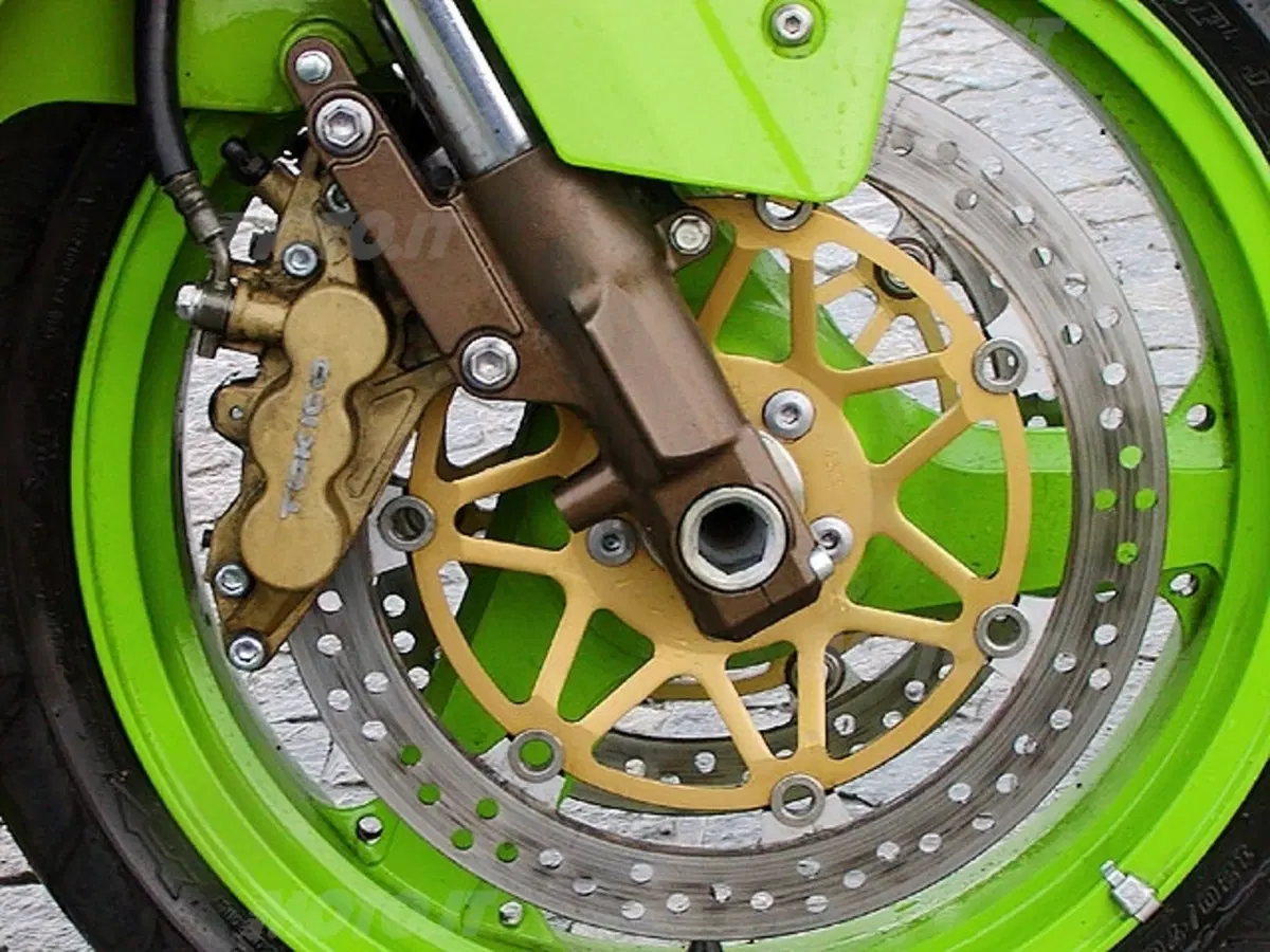 KAWASAKI ZX 12 R (12)