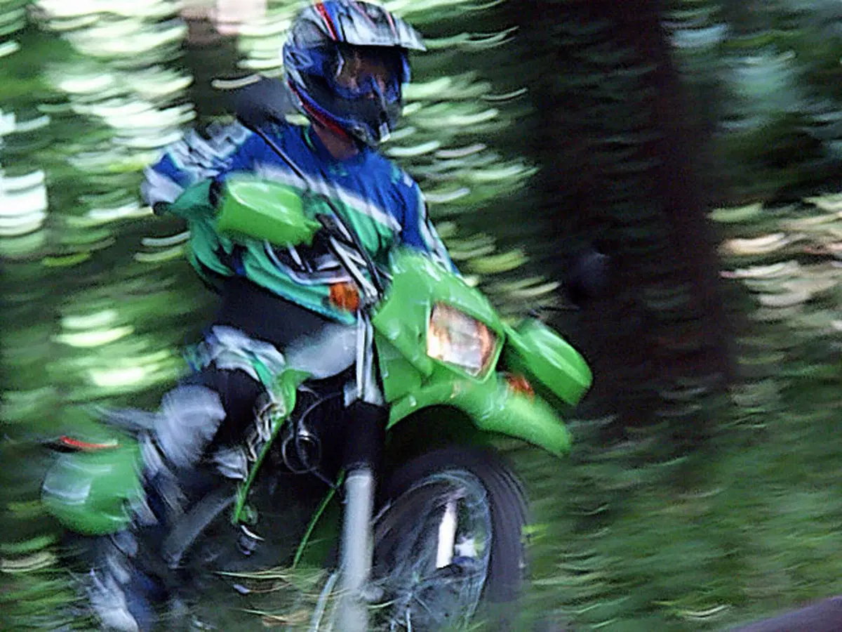 KAWASAKI KLR 650 (8)
