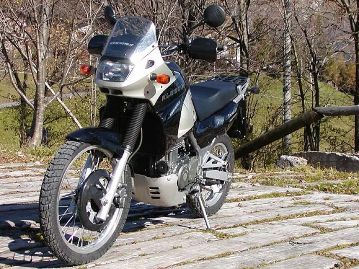 KAWASAKI KLE 500 (2)
