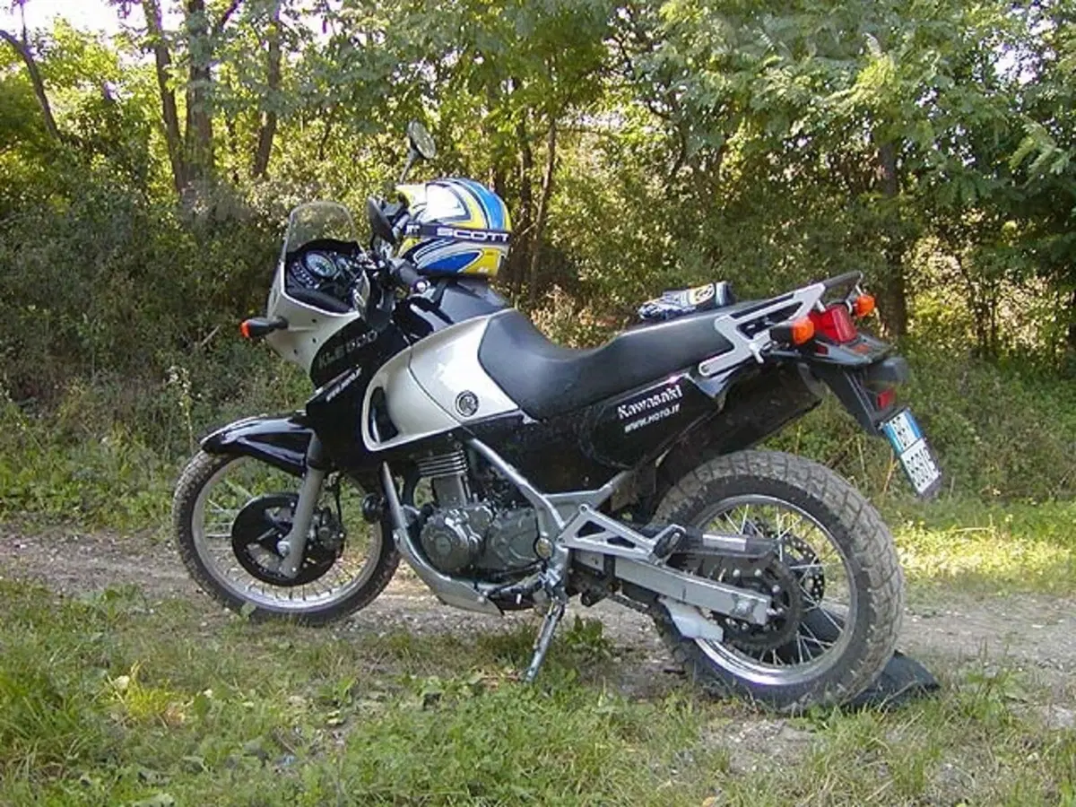 KAWASAKI KLE 500 (12)