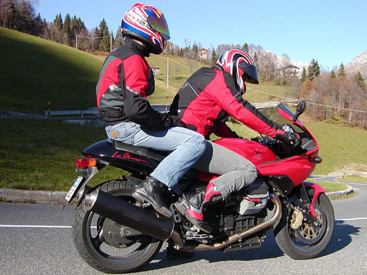 MOTO GUZZI V11 Le Mans (7)