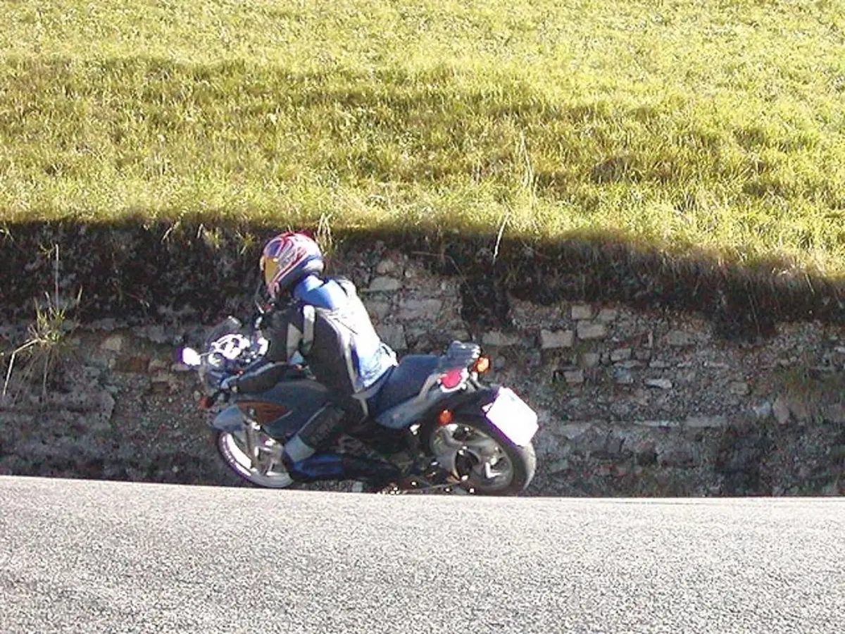 BMW F 650 CS (6)