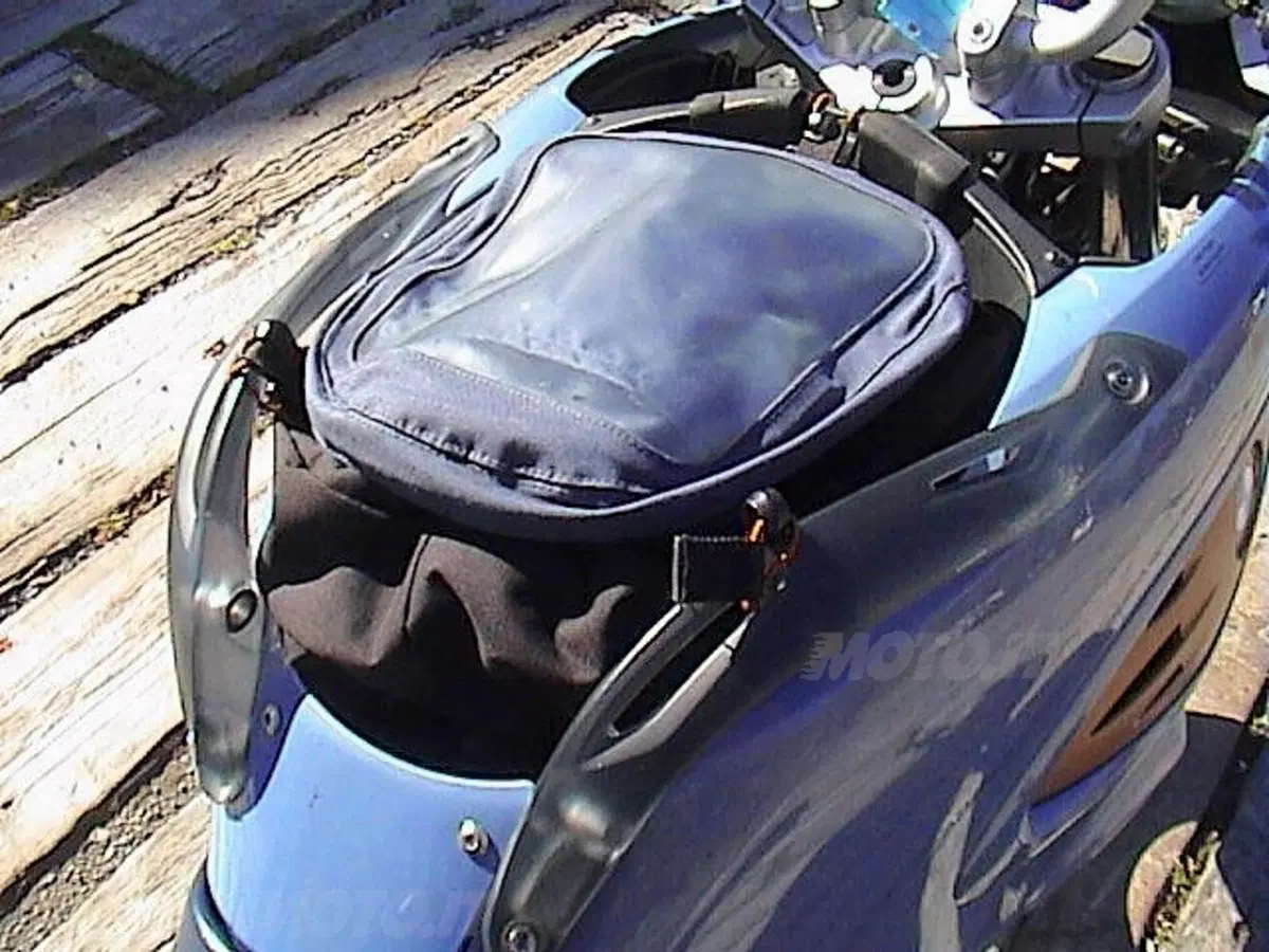 BMW F 650 CS (13)